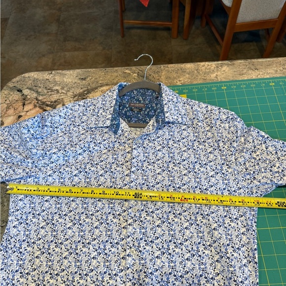 Van Heusen Flex Stretch Men’s Sz L Blue and White Casual Long Button Down Shirt - Picture 10 of 12